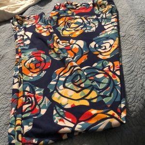 LulaRoe leggings - tall and curvy